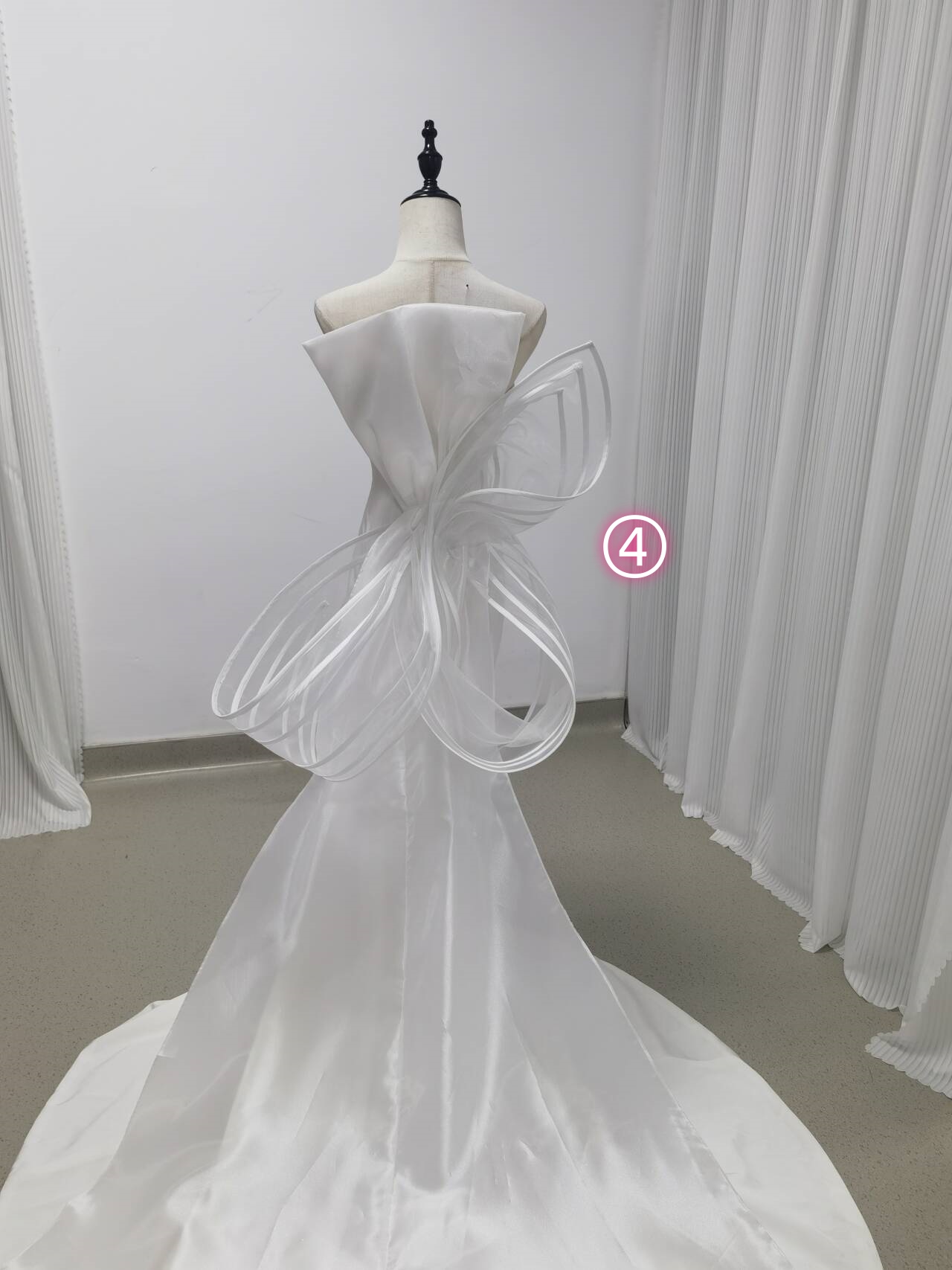 バックスタイル自由自在！羽リボントレーンのみ　ドレスアレンジ　ウエディング　バックリボン　