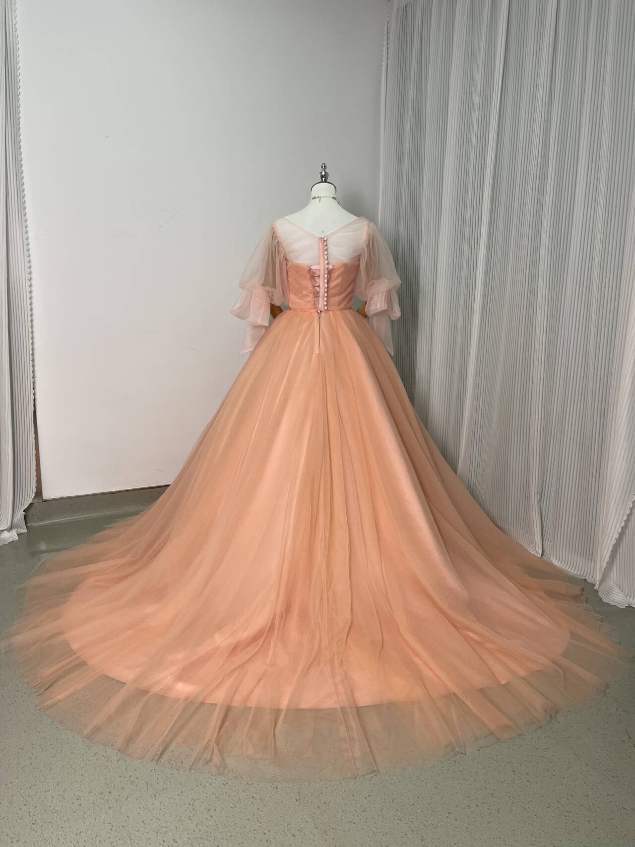 カラードレス+トップス 薄ピンク プリンセスライン くるみボタン ソフトチュール 花嫁/披露宴