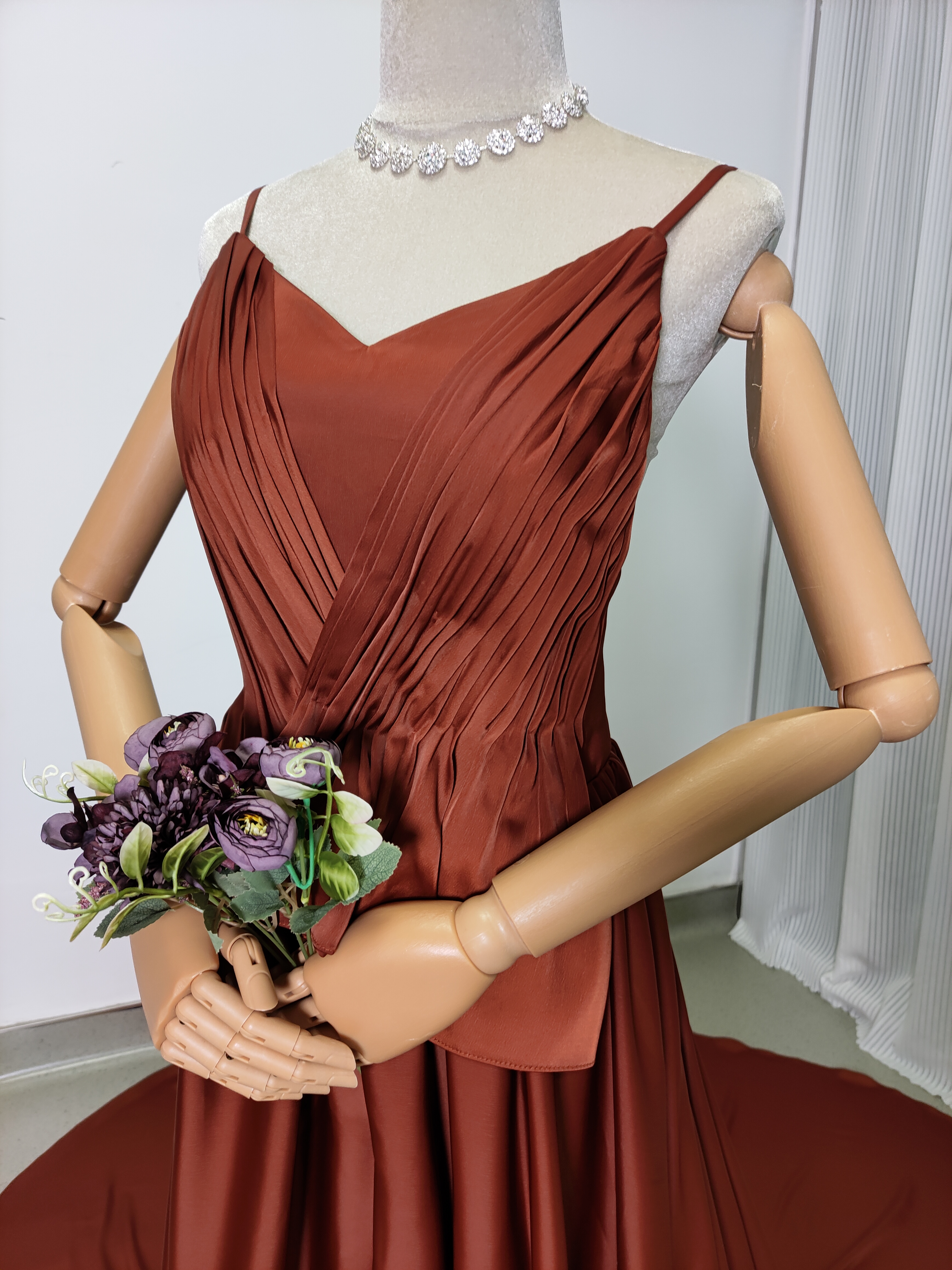 パーティードレス テラコッタ色 滑らか キャミソール Vネック ファスナー 前撮り ロングトレーン