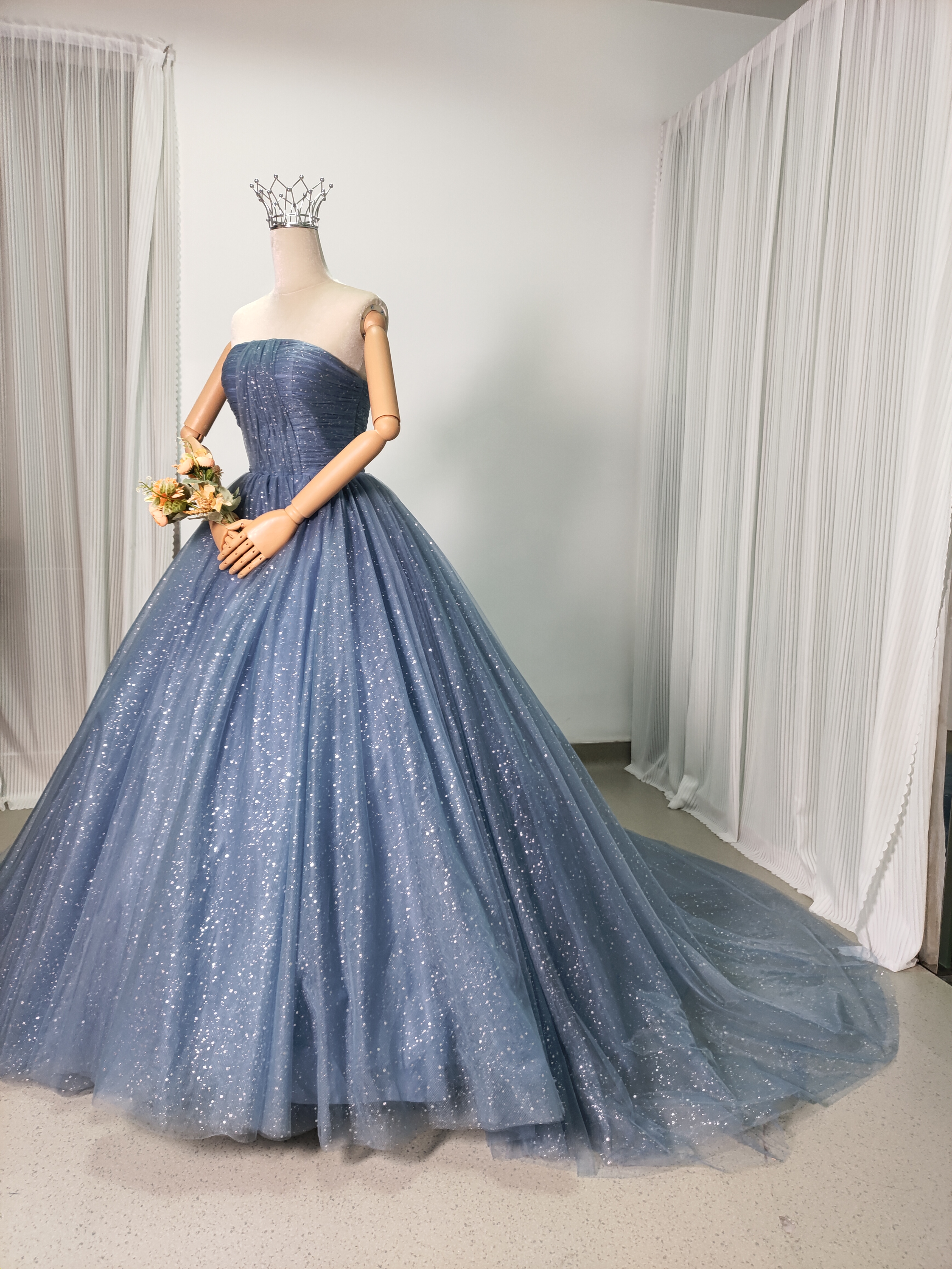 パーティードレス ブルー キラキラグリッターチュール ベアトップ プリンセスライン 編み上げ