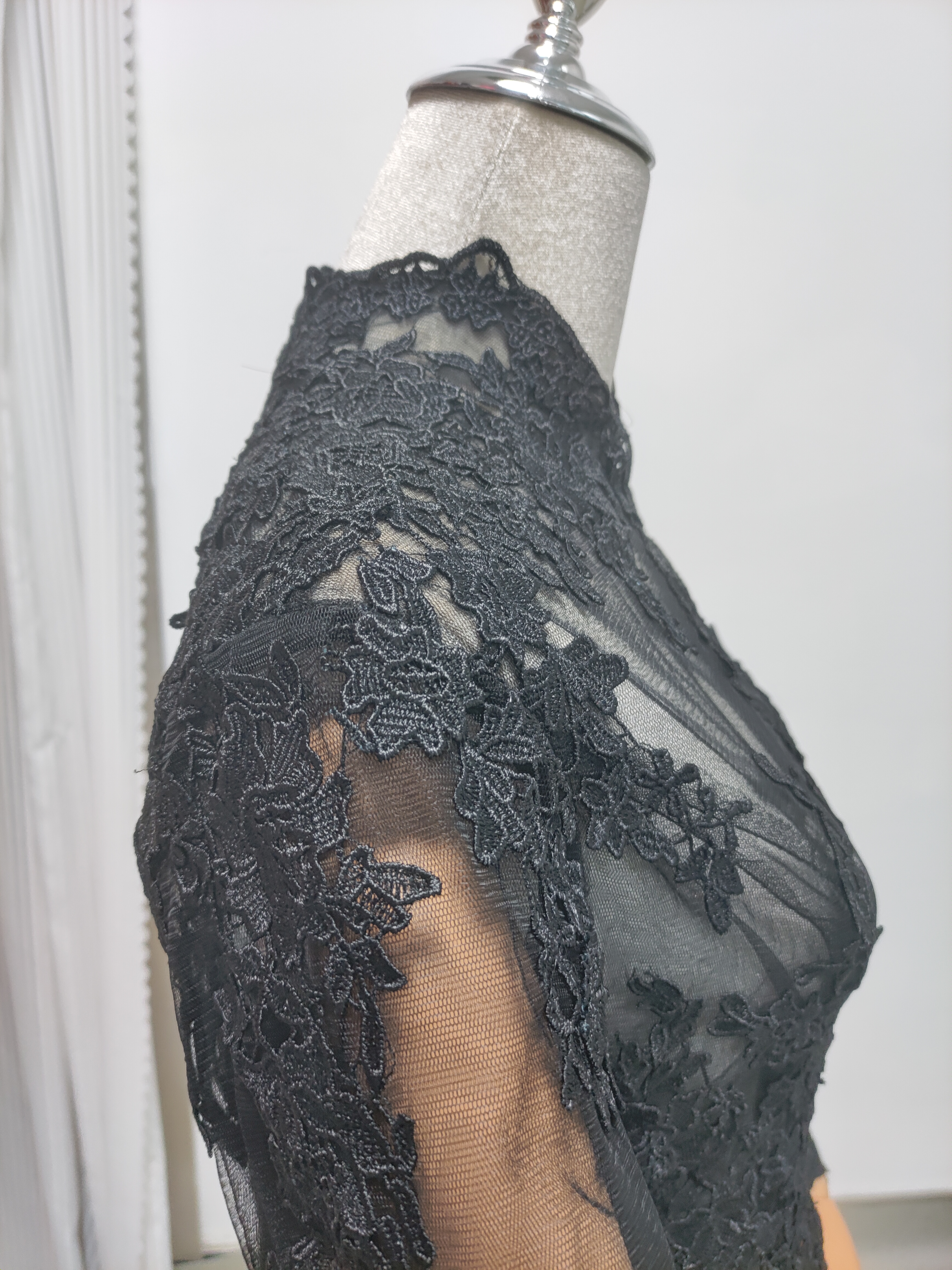 ボレロ ハイネック ブラック くるみボタン ロングスリーブ エレガント ブライダル 結婚式