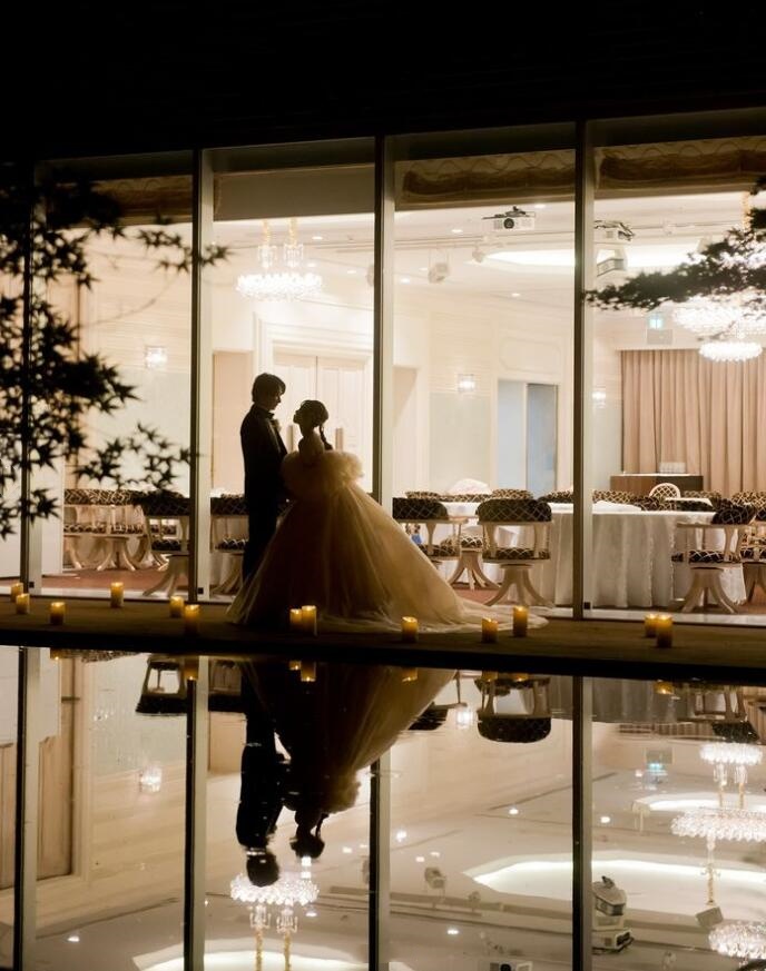 実例写真！シャンパンベージュカラードレス ふわふるチュールオフショルダー  トレーン 披露宴/結婚式