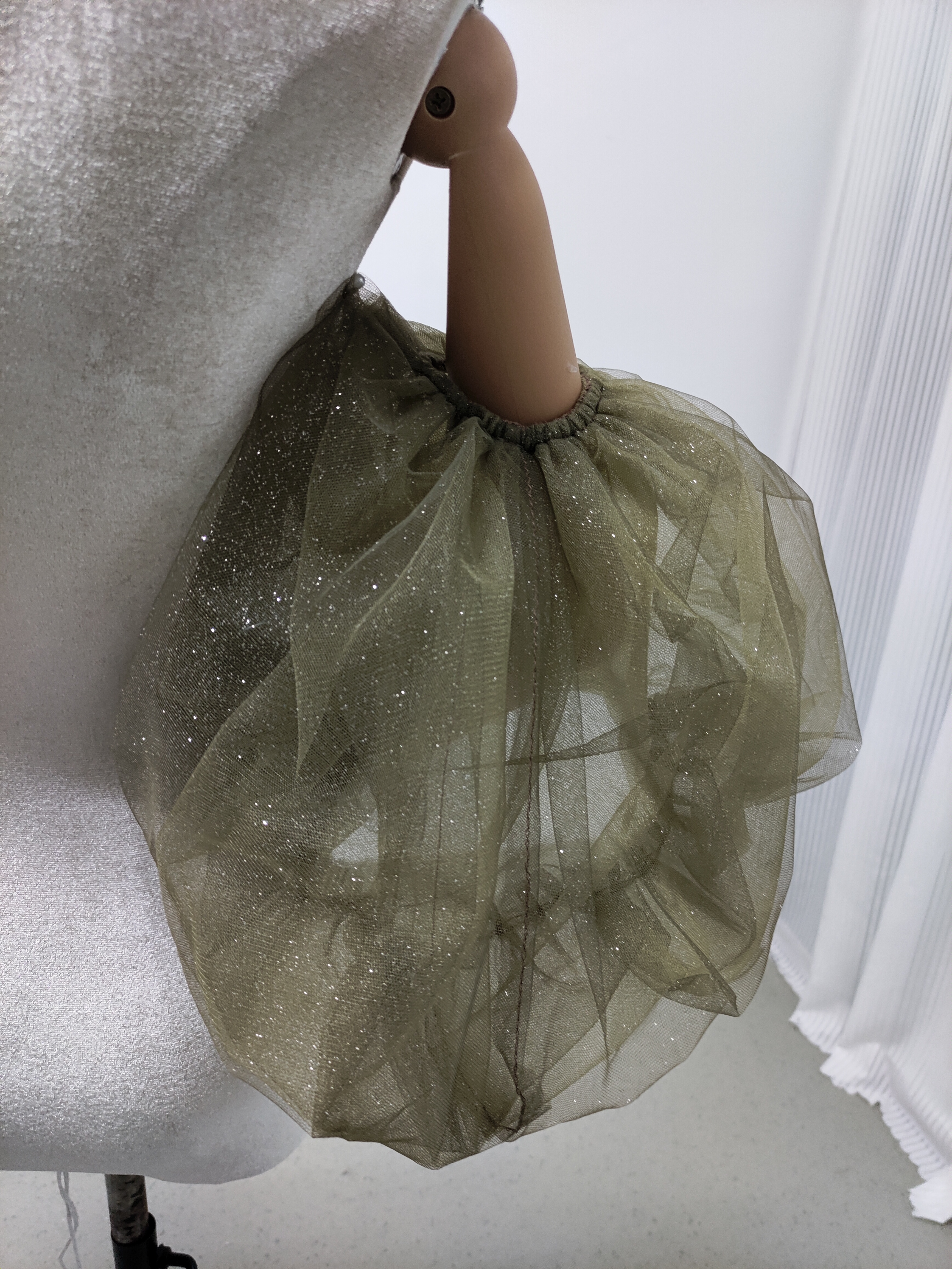 パフスリーブ 深めな緑 キラキラグリッターチュール 色直し ストレッチ 前撮り 結婚式