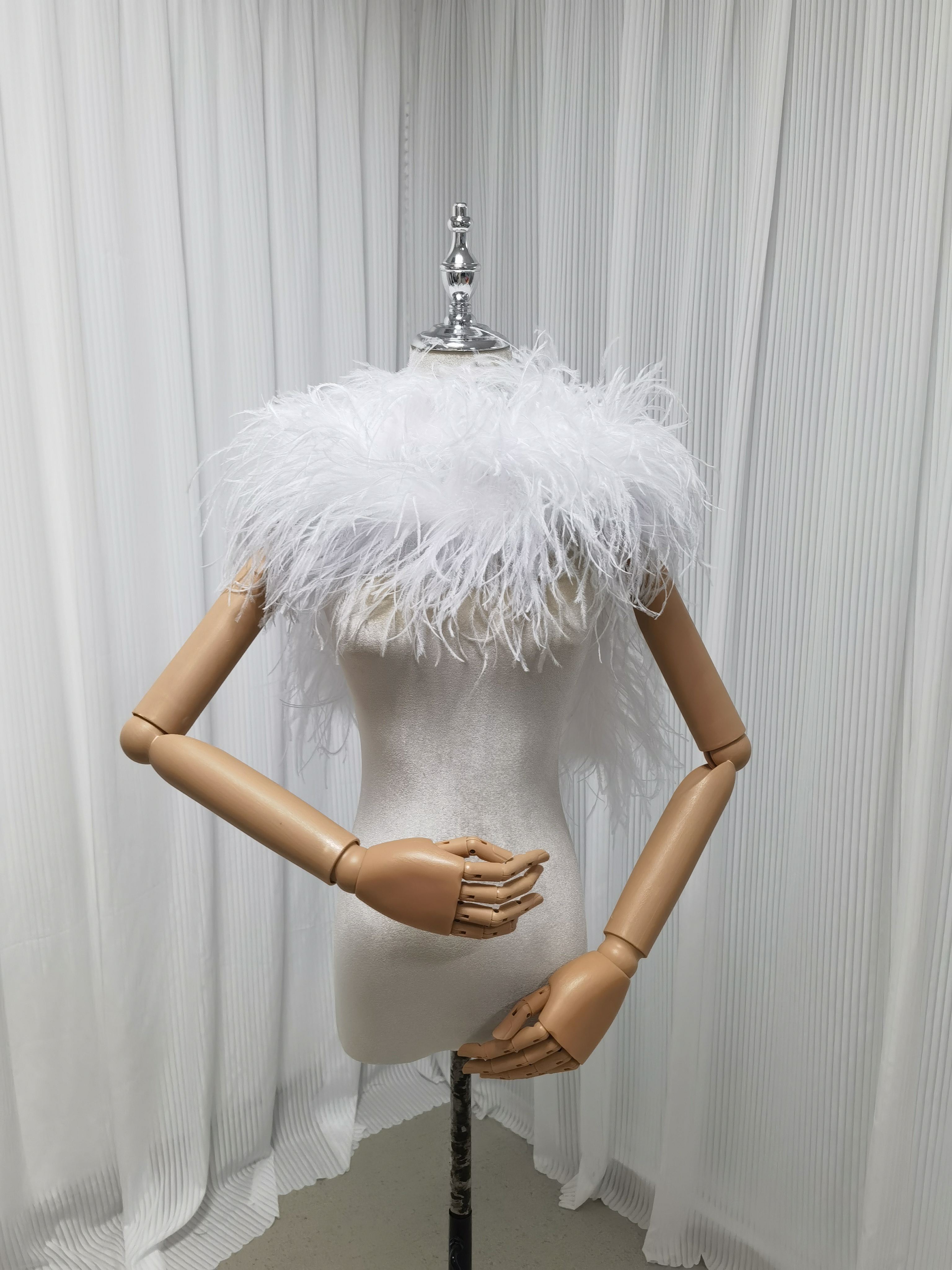 本物のオーストリッチフェザーストール　ケープ　スカーフ　ウエディングドレスアレンジ　マフラー　SIZE 190*20cm