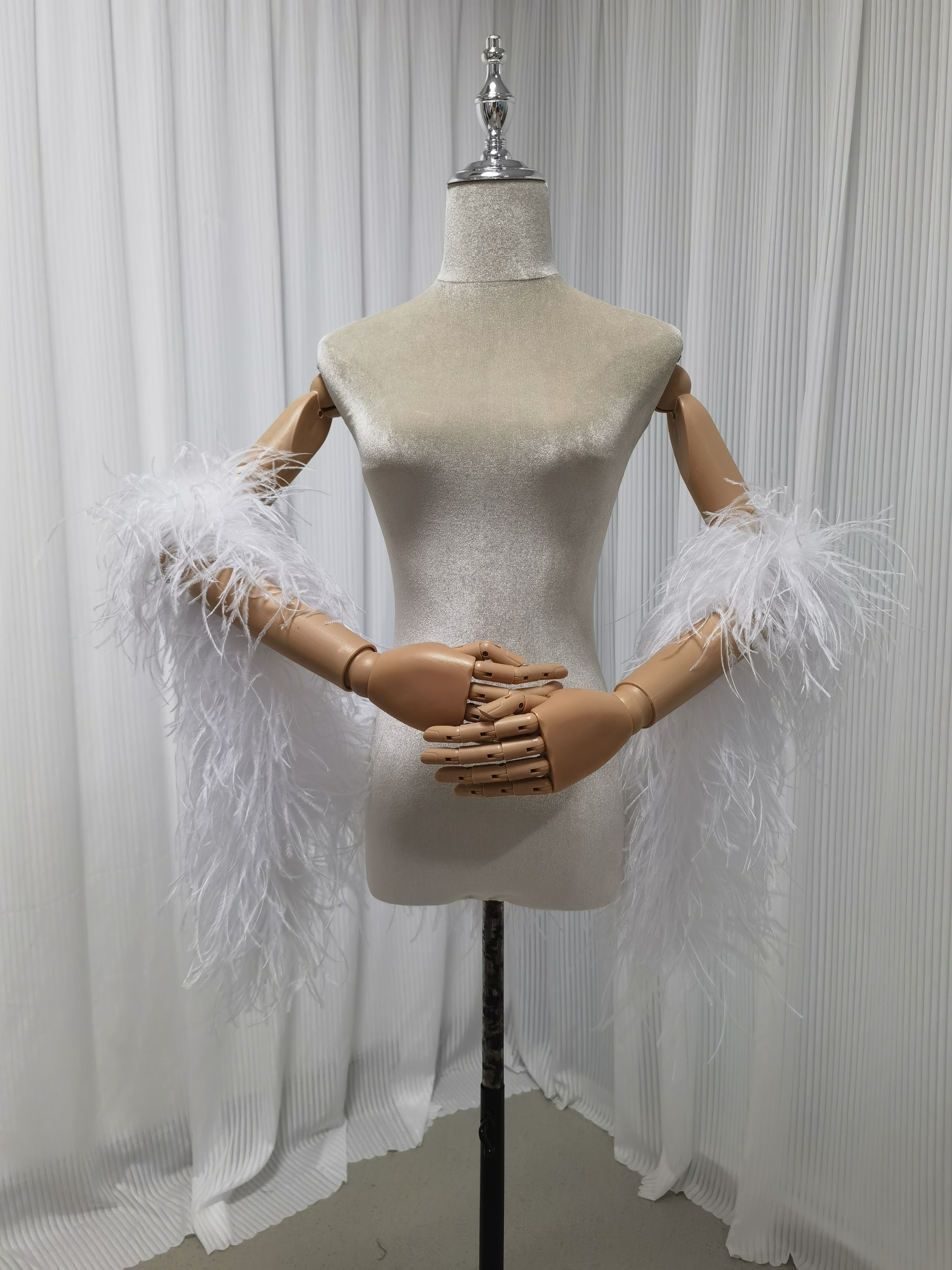 本物のオーストリッチフェザーストール　ケープ　スカーフ　ウエディングドレスアレンジ　マフラー　SIZE 190*20cm