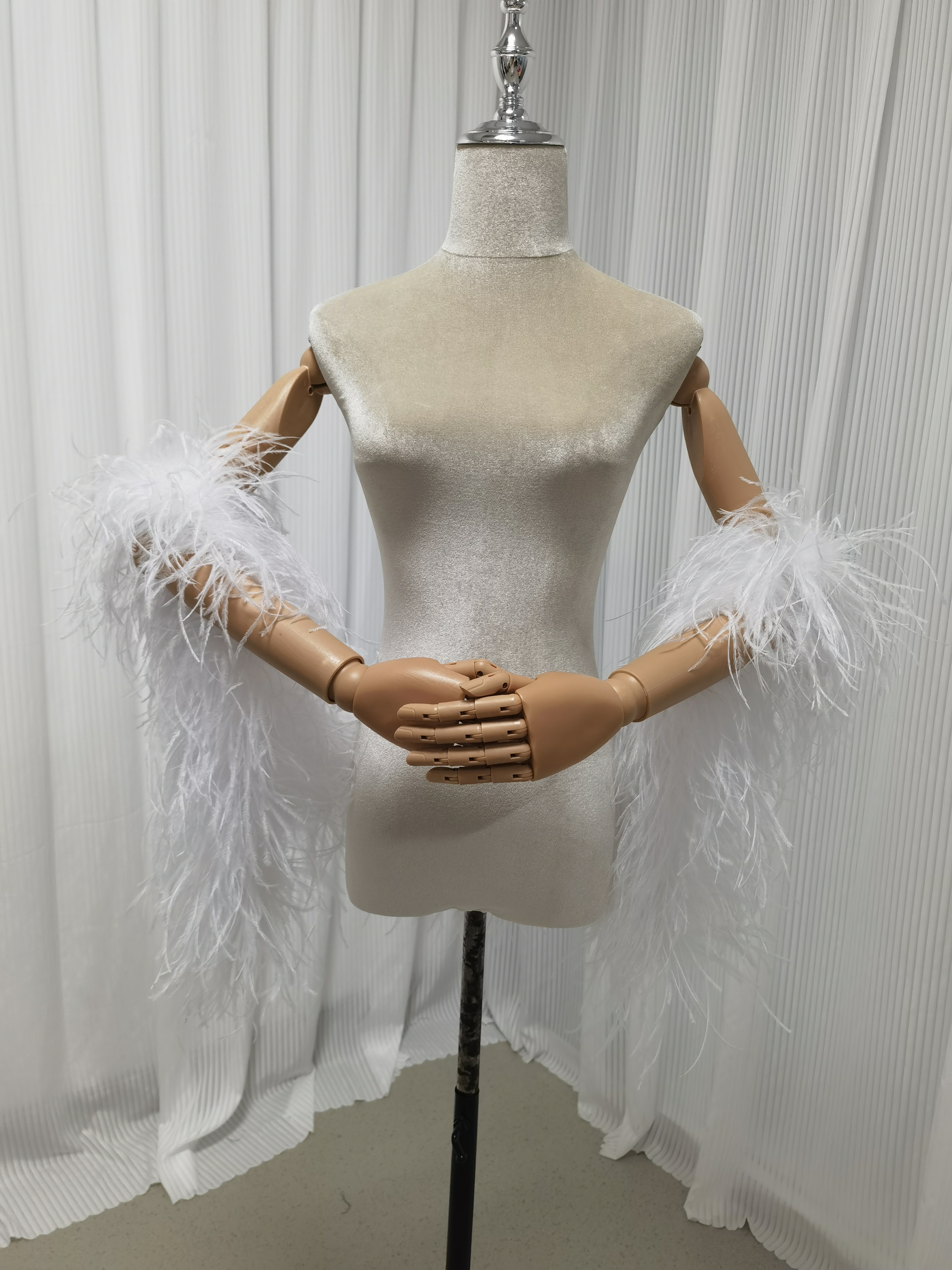 本物のオーストリッチフェザーストール　ケープ　スカーフ　ウエディングドレスアレンジ　マフラー　SIZE 190*20cm