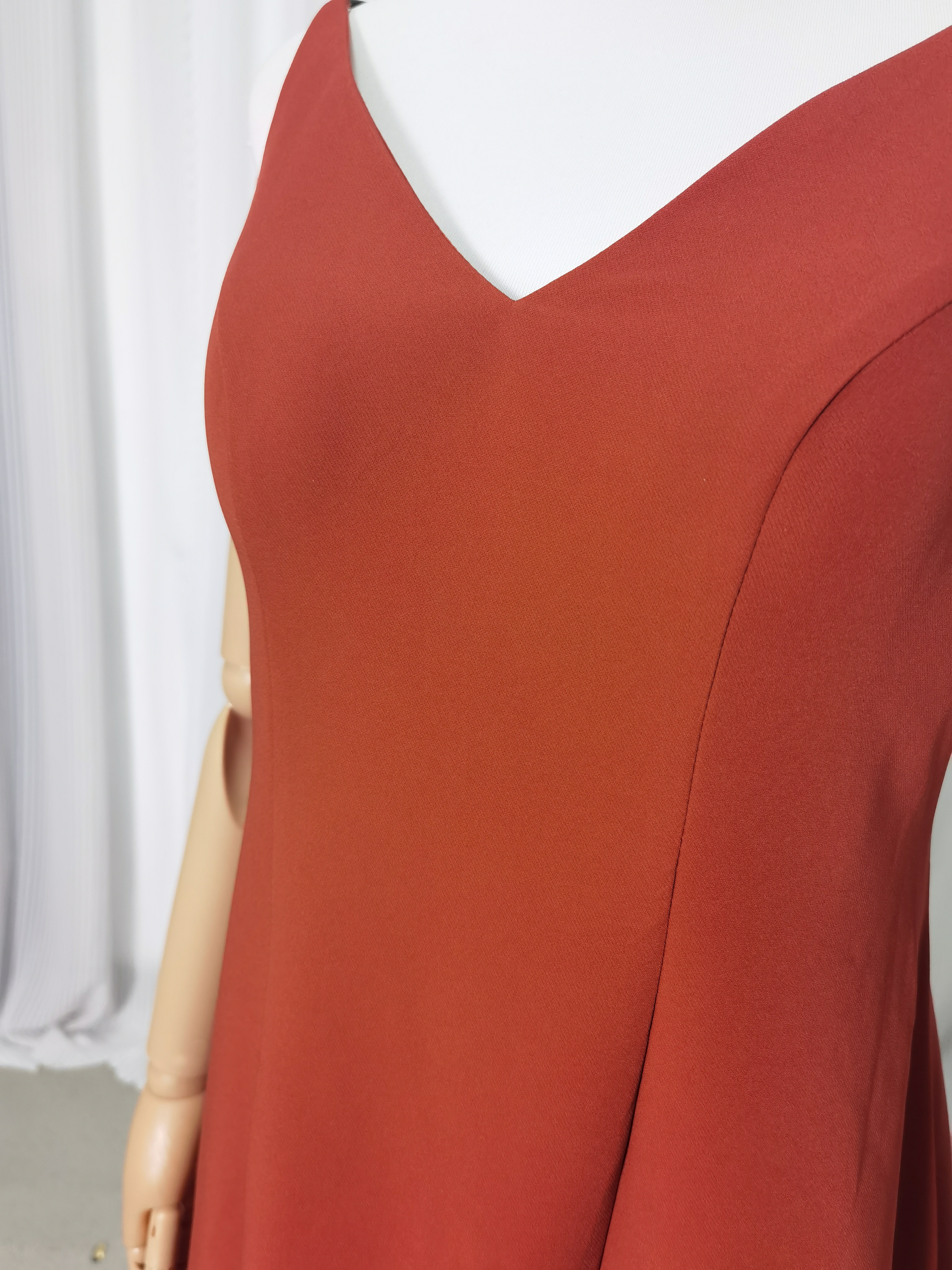 人気上昇！カラードレス テラコッタ色 Vネック ワンピース キャミソール 背中見せ 前撮り