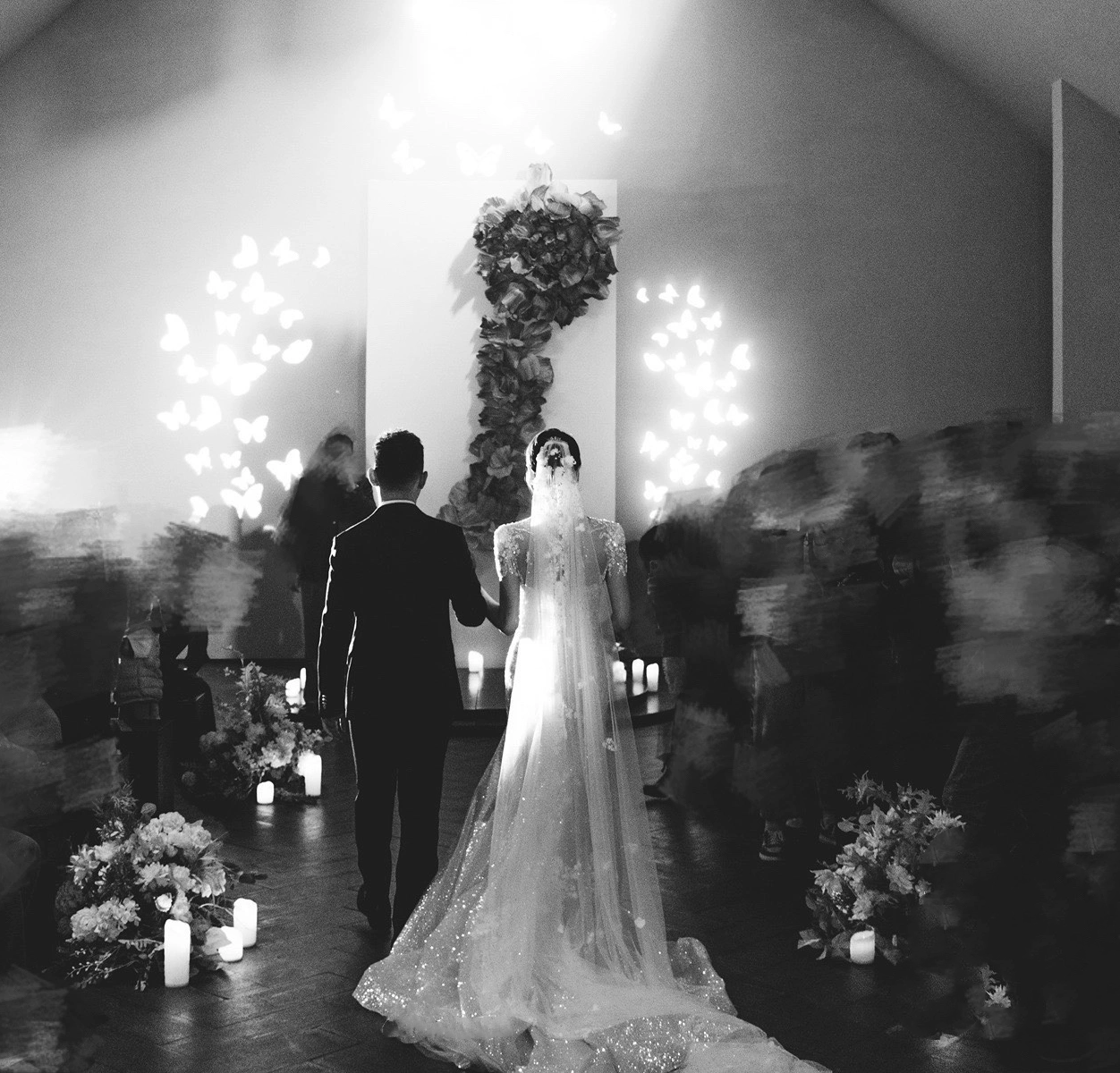 華やか 韓国風ドレス ビジュードレス キラキラチュール 短袖 マーメイドライン 結婚式 拳式