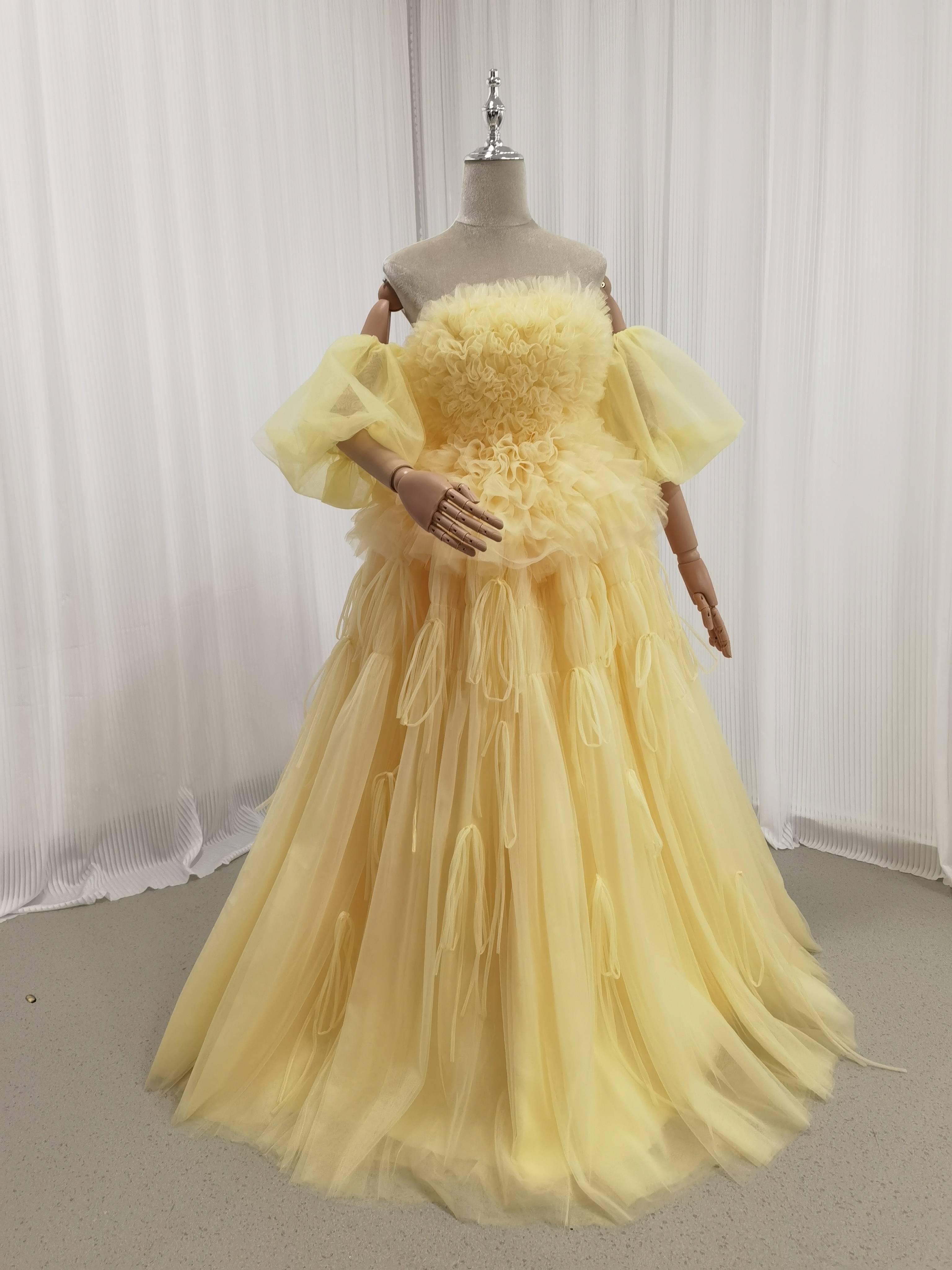 カラードレス クリームイエロー ベアトップ パフスリーブ リボン ロング 編み上げ もこもこドレス 前撮り 結婚式