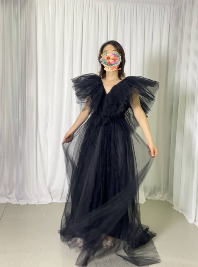 フランス風 パーティードレス ブラック 花モチーフ Vネック フリル袖 プリーツスカート 前撮り