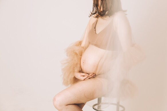 実例写真！トップス ベージュ ロングスリーブ ラッフルフリル 披露宴/結婚式 前撮り 色直し