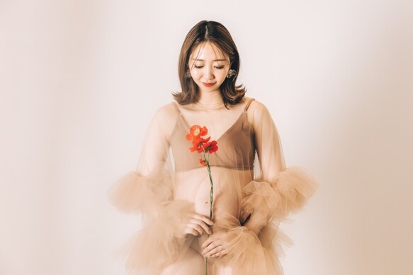 実例写真！トップス ベージュ ロングスリーブ ラッフルフリル 披露宴/結婚式 前撮り 色直し