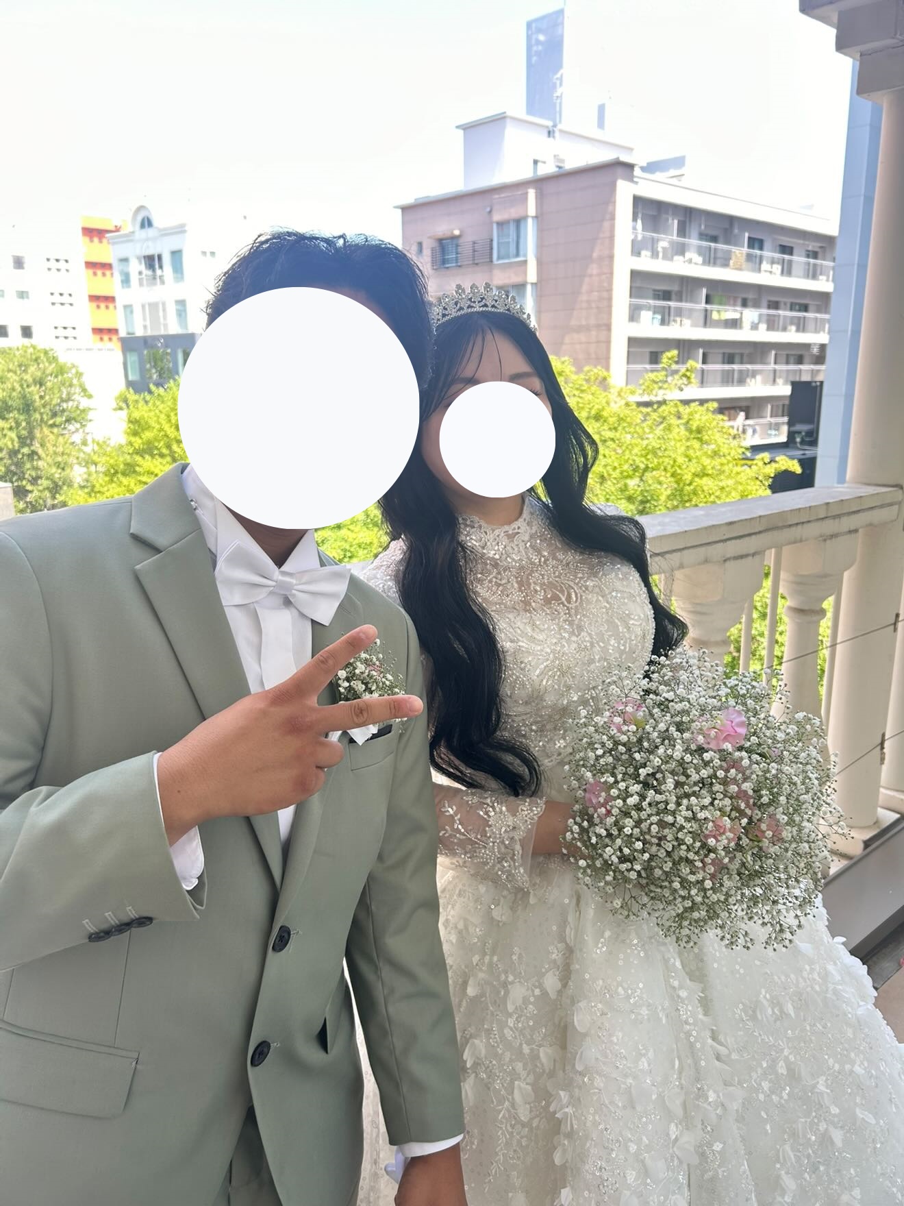 実例写真！ボレロのみ ウェディングドレス 七分袖 キラキラ光る刺繍 くるみボタン 結婚式 花嫁