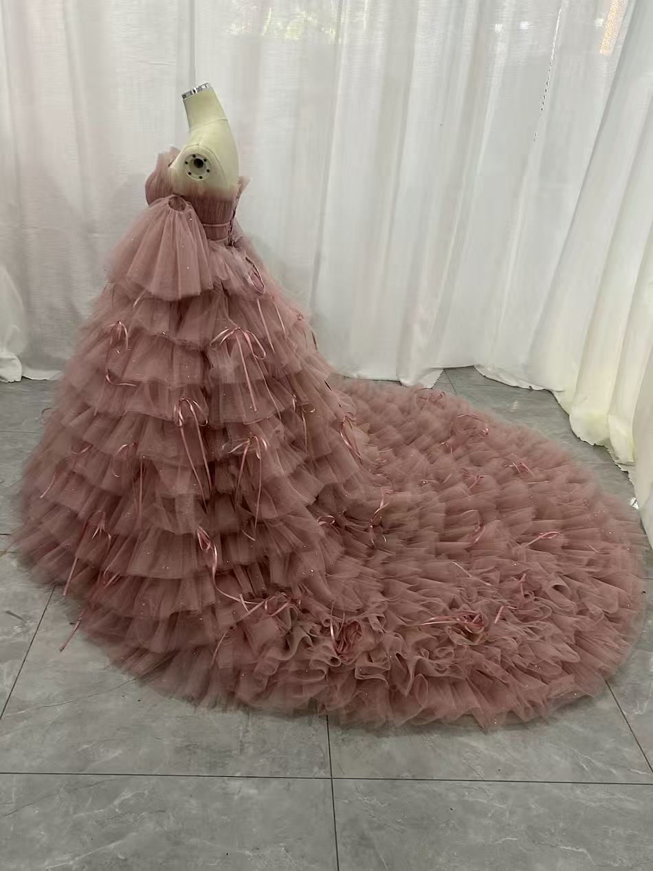 カラードレス ブルー ベアトップ パフスリーブ リボン キラキラチュール もこもこドレス 花嫁 抜群のおしゃれ見え