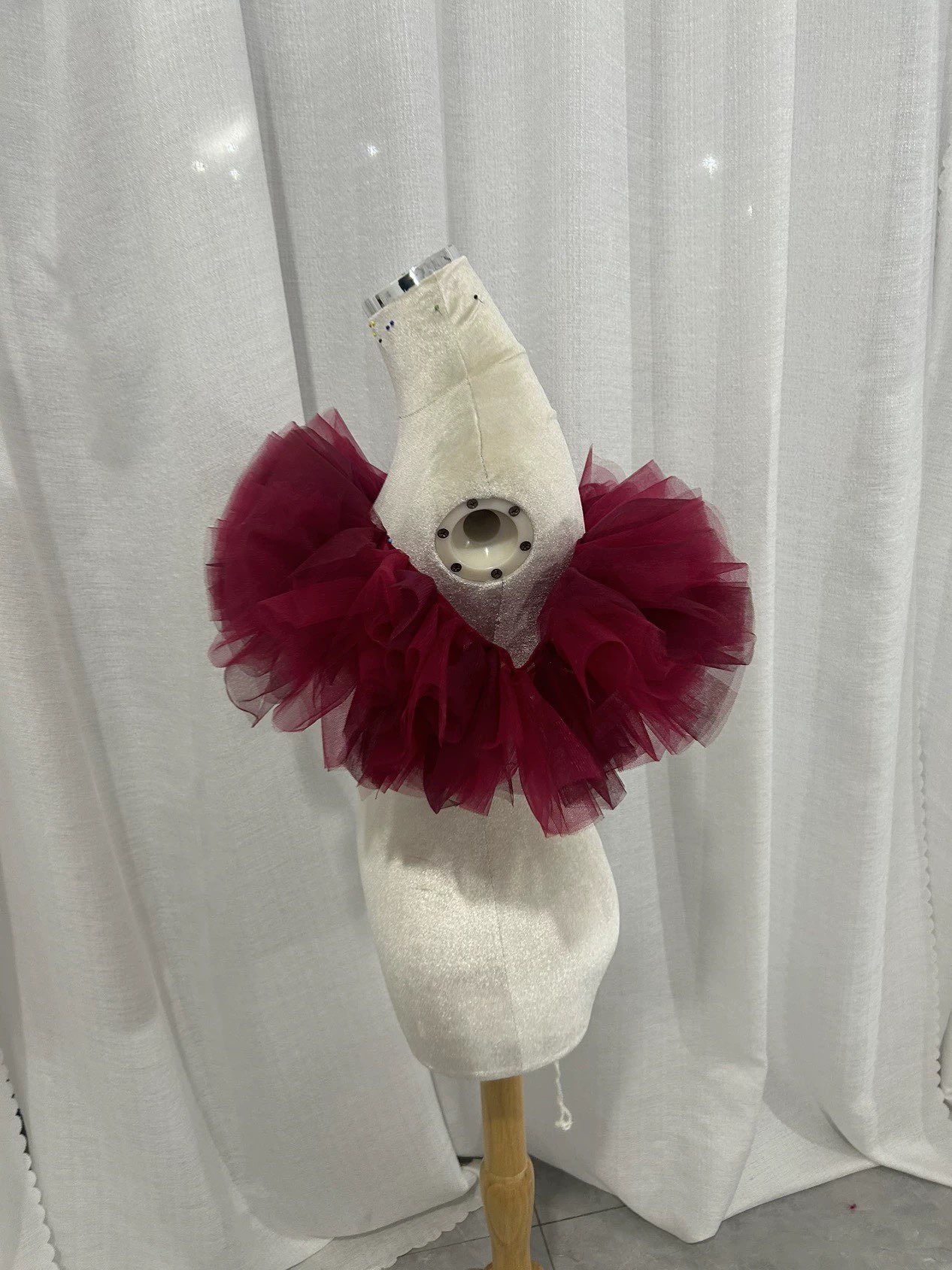 ワインレッド ソフトチュール 取り外しオフショルダー ストレッチ こんごうしょく 披露宴