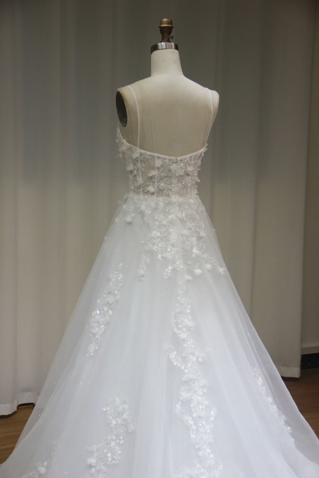 フランス風 ウェディングドレス キャミソール 美しい花レース 3D立体レース刺繍 セクシー 結婚式