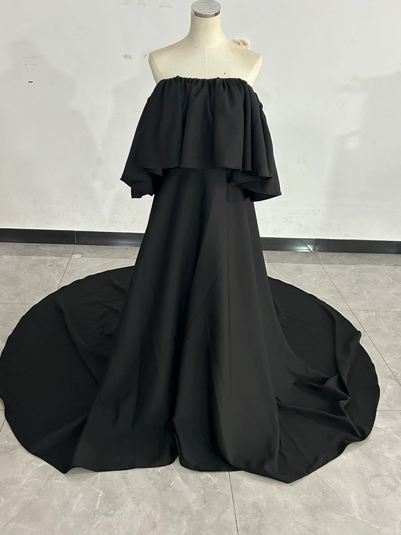 実例写真！パーティードレス ブラック オフショルダー クレープ生地 エレガント ロングトレーン 2次会