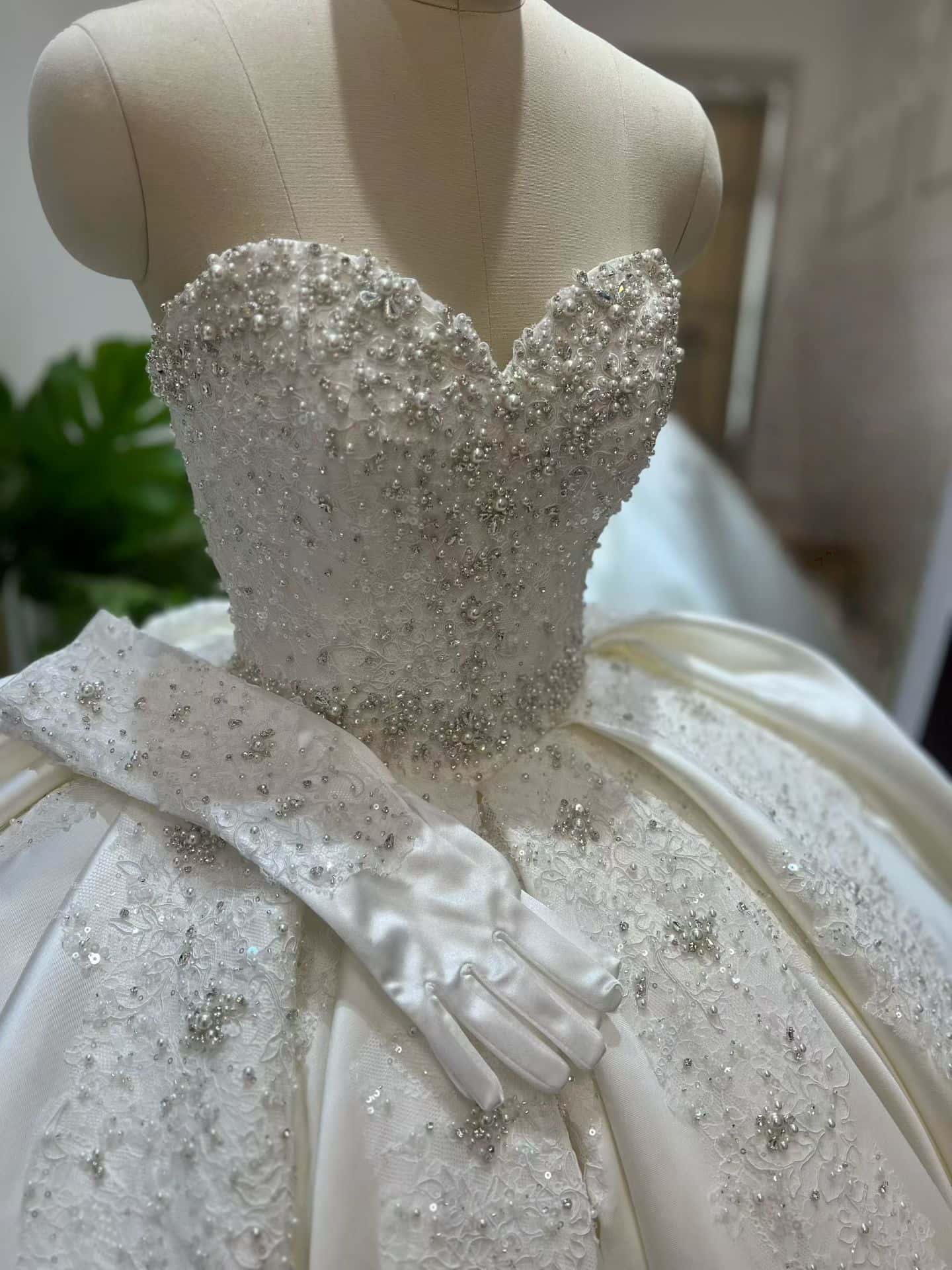 キラキラ ビジュー ドレス oqiooipo dress