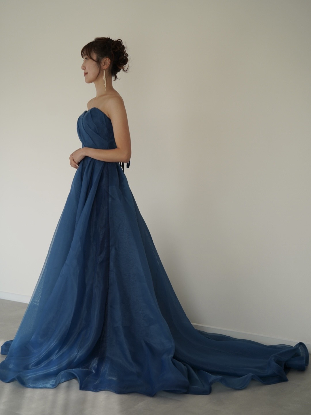 カラードレス ブルーグレー ベアトップ 上質オーガンジー 編み上げ 細見えシルエット 前撮り