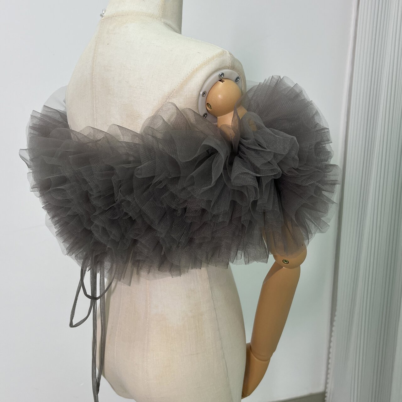 送料無料！ウエディングドレス グレー ２色ミックス オフショルダー カラードレス サイズ調整可能　ドレスアレンジ お色直し