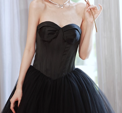 パーティードレス ブラック ベアトップ チュールスカート プリンセスライン 編み上げ 発表会
