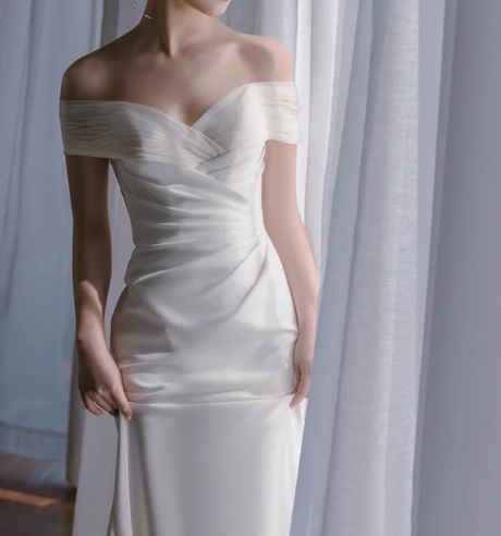 ウェディングドレス オフショルダー マーメイドライン バックリボン 披露宴 二次会