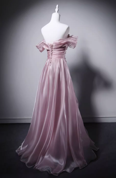 カラードレス 薄桃色 オフショルダー パール ハンドドレープ 優雅なシルエット 編み上げ ふわふわドレス 演奏会