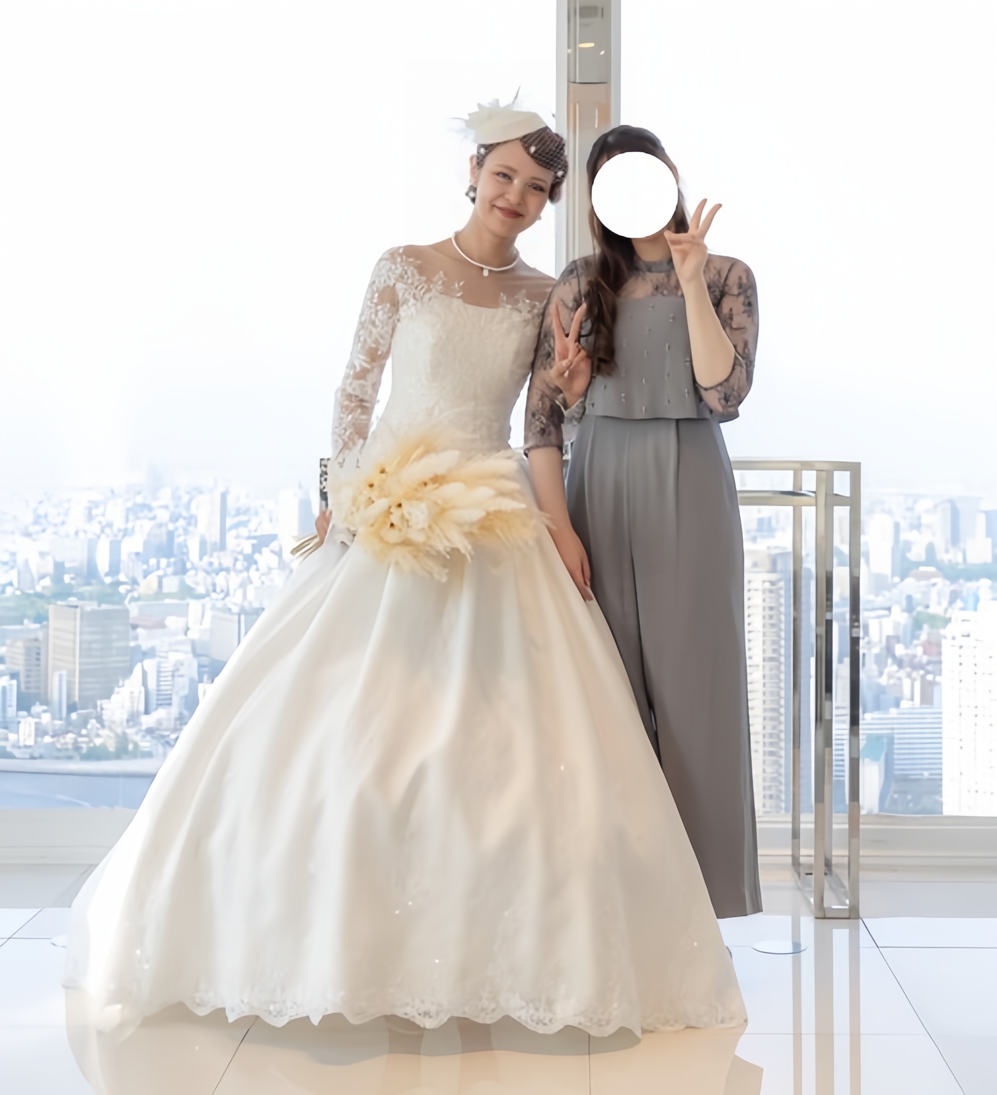 実例写真！優しい ボレロ ロングスリーブ キラキラスパンコール 繊細レース 花嫁/ウェディングドレス