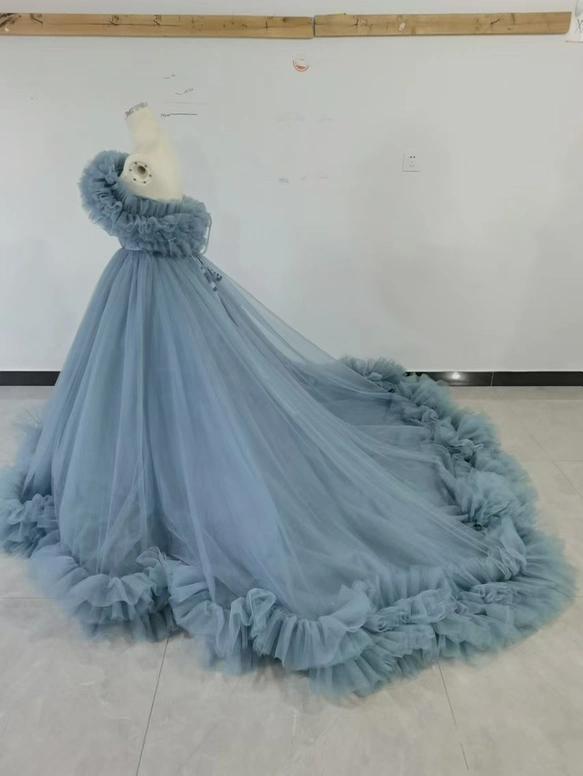 実例写真！カラードレス ブルー 取り外しオフショルダー ラッフルフリル ソフトチュール デザイン感 花嫁