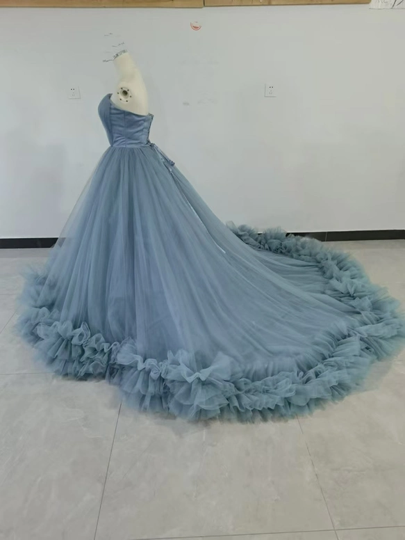 実例写真！カラードレス ブルー 取り外しオフショルダー ラッフルフリル ソフトチュール デザイン感 花嫁