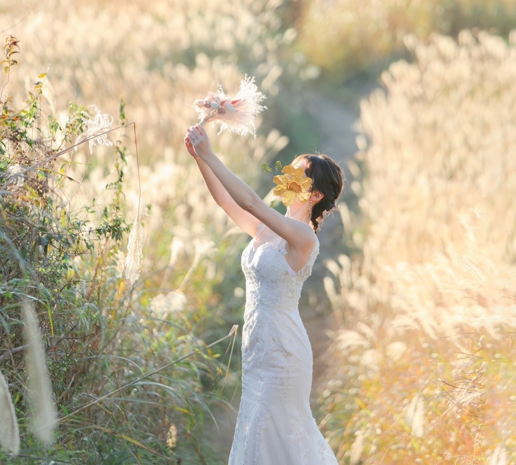 実例写真！ウェディングドレス マーメイドライン 贅沢な総レース 可愛い 結婚式 前撮り