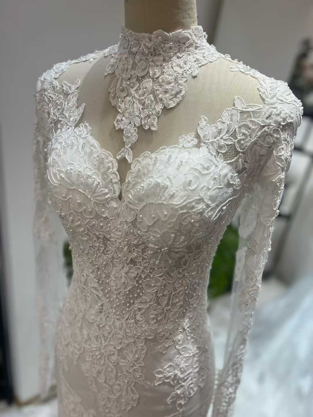 ウェディングドレス ハイネック 長袖 マーメイド 贅沢な小花総レース 結婚式 優雅なシルエット 韓国風ドレス
