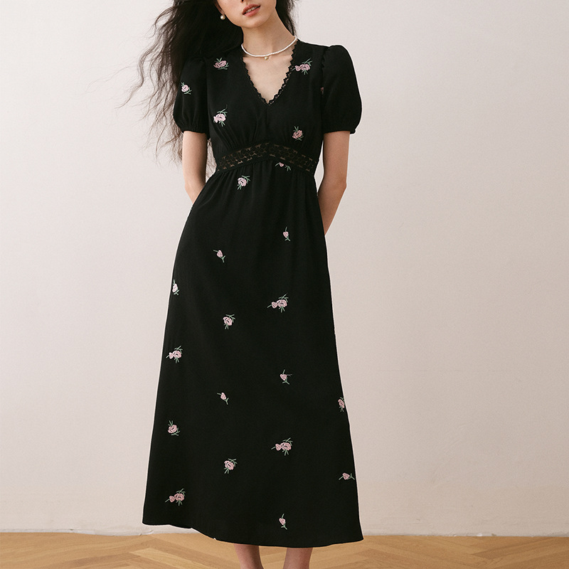 法式泡泡袖雪紡氣質碎花收腰V領連衣裙