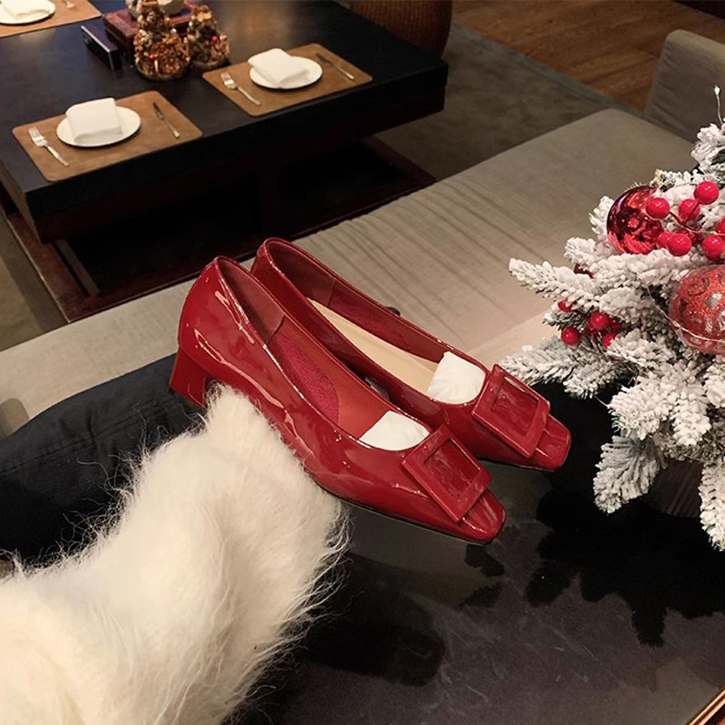 經典方扣通勤粗跟優雅氣質單鞋