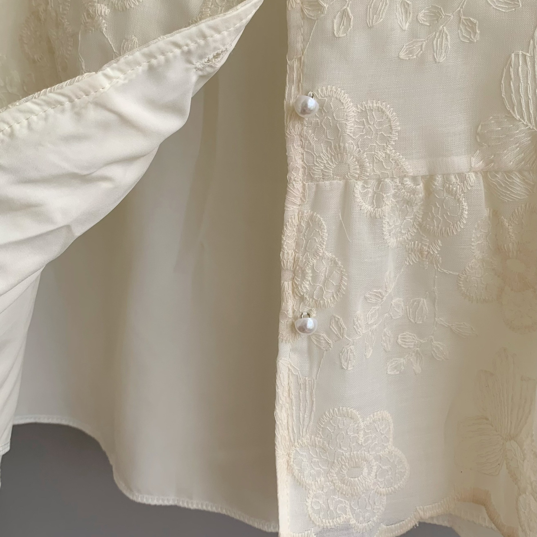 法式泡泡袖蕾絲短袖襯衫娃娃衫