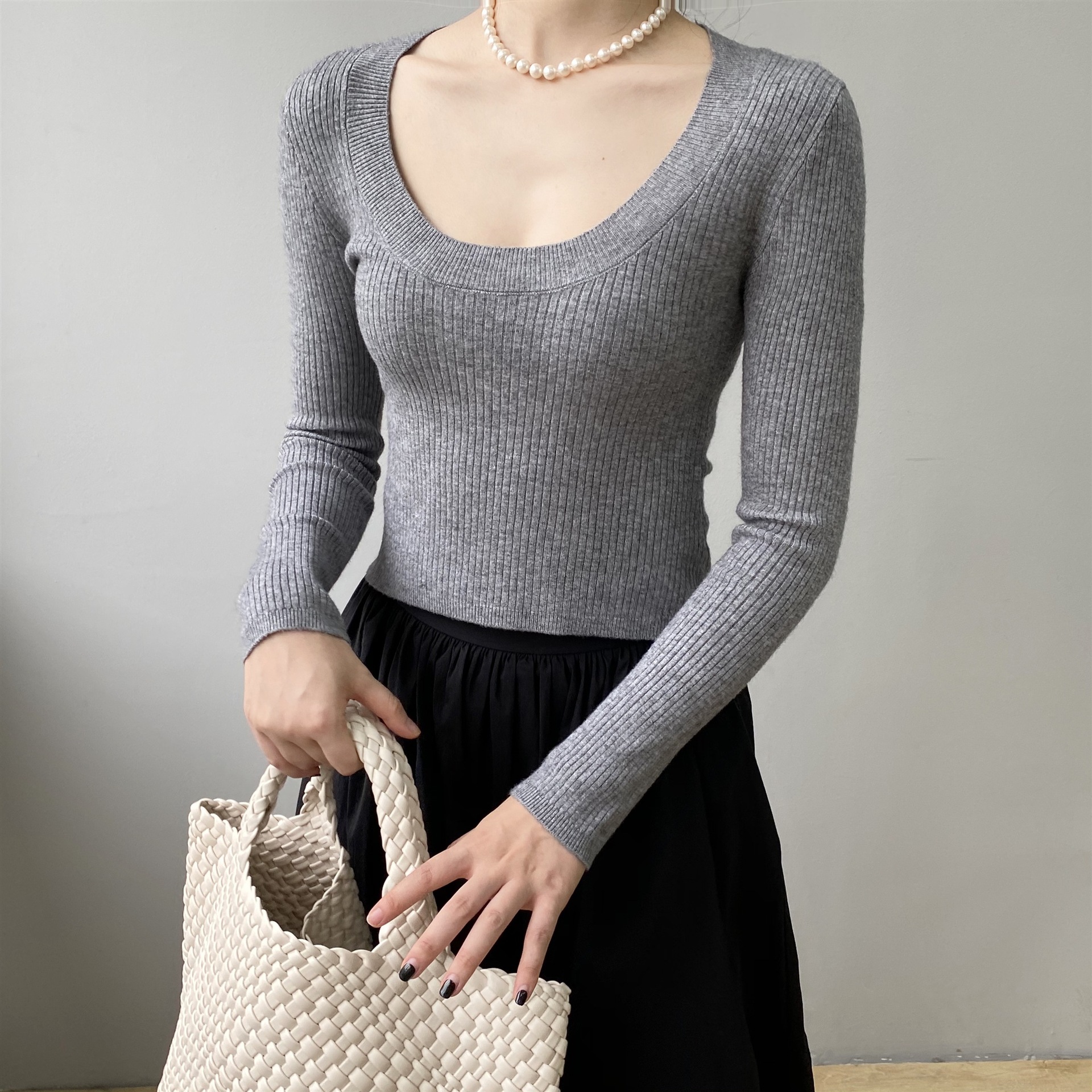 優雅坑條圓領薄款上衣針織內搭打底衫