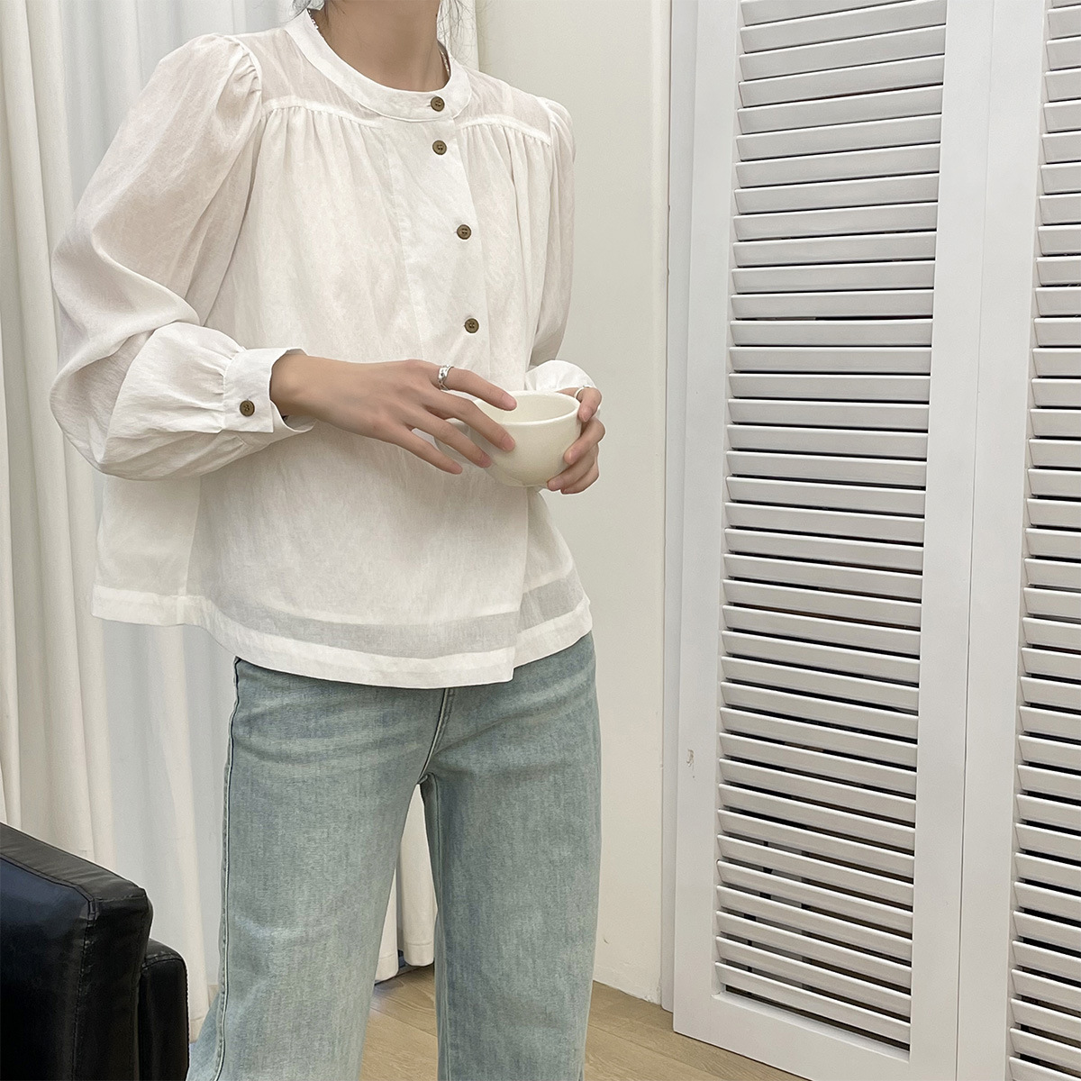 法式氣質圓領套頭泡泡袖襯衫
