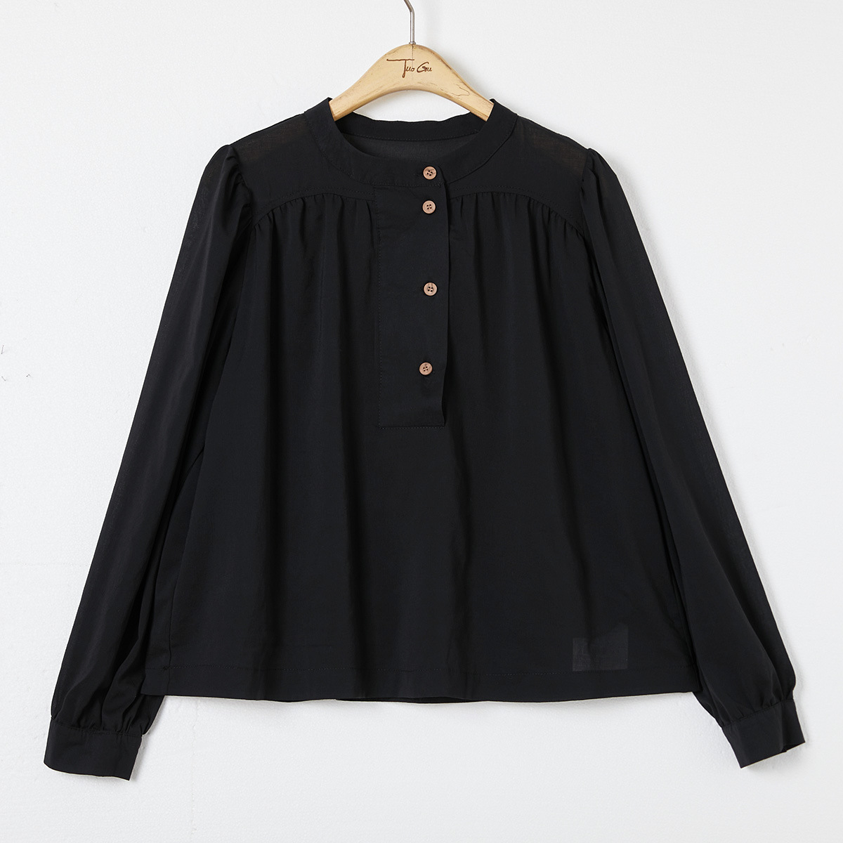 法式氣質圓領套頭泡泡袖襯衫