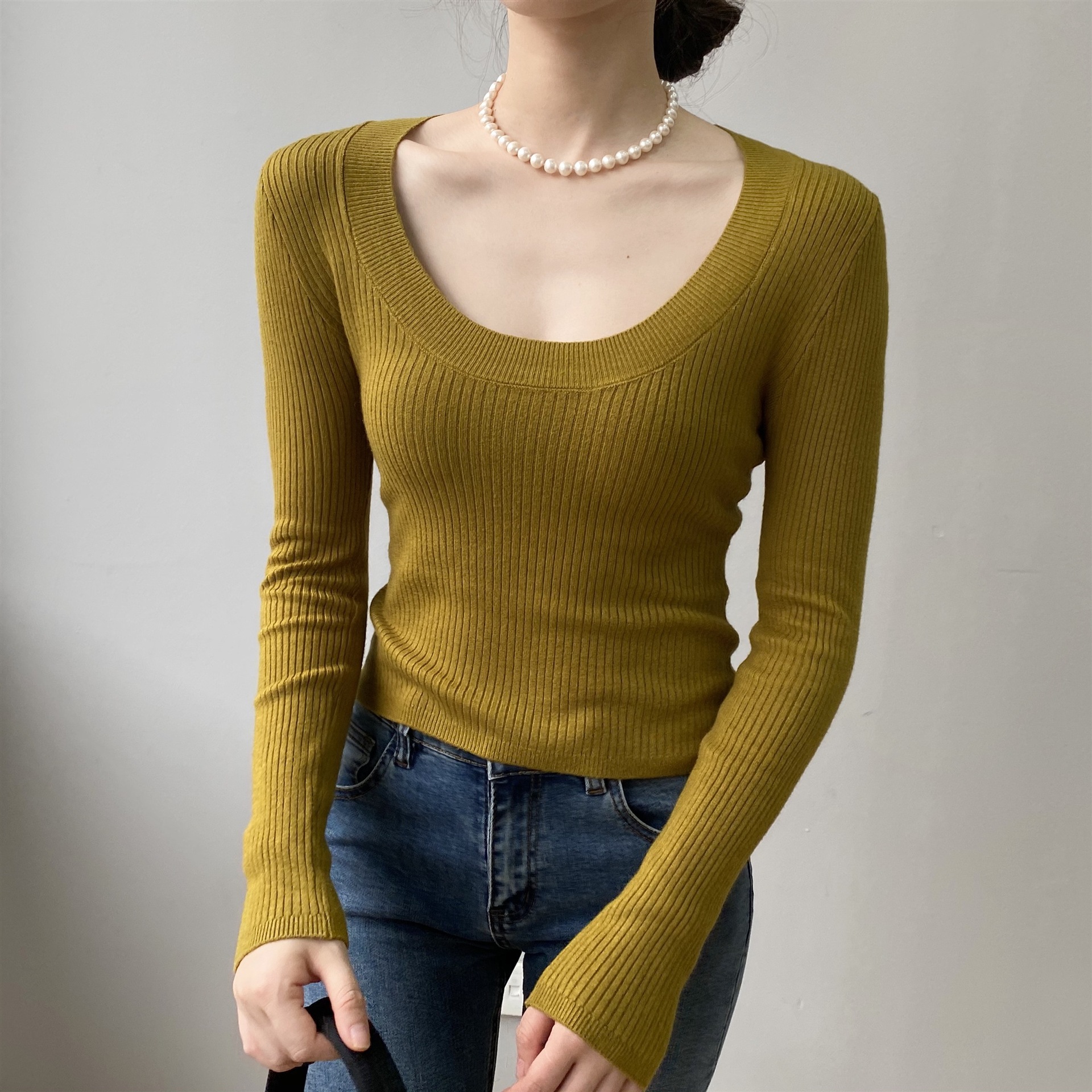 優雅坑條圓領薄款上衣針織內搭打底衫