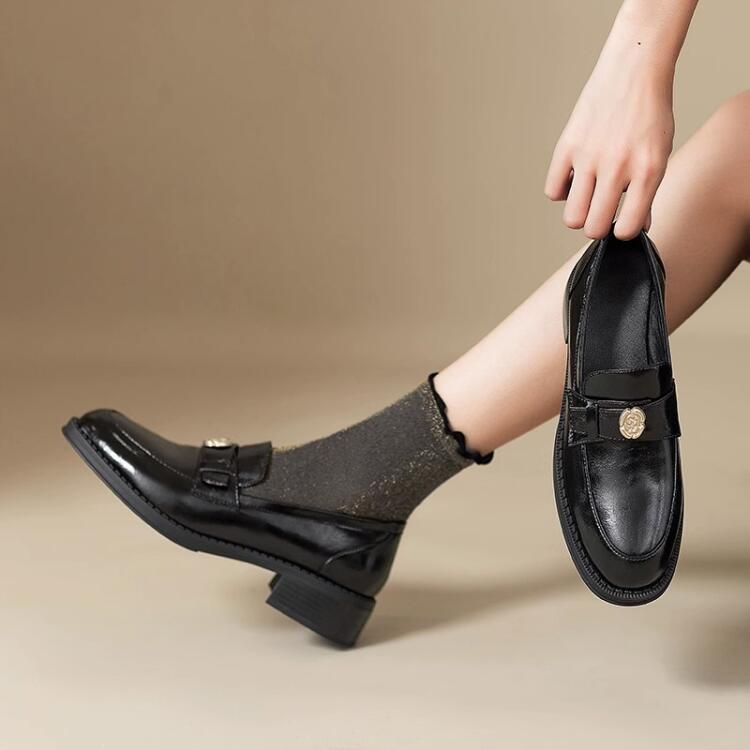 法式復古英倫山茶花軟皮小皮鞋