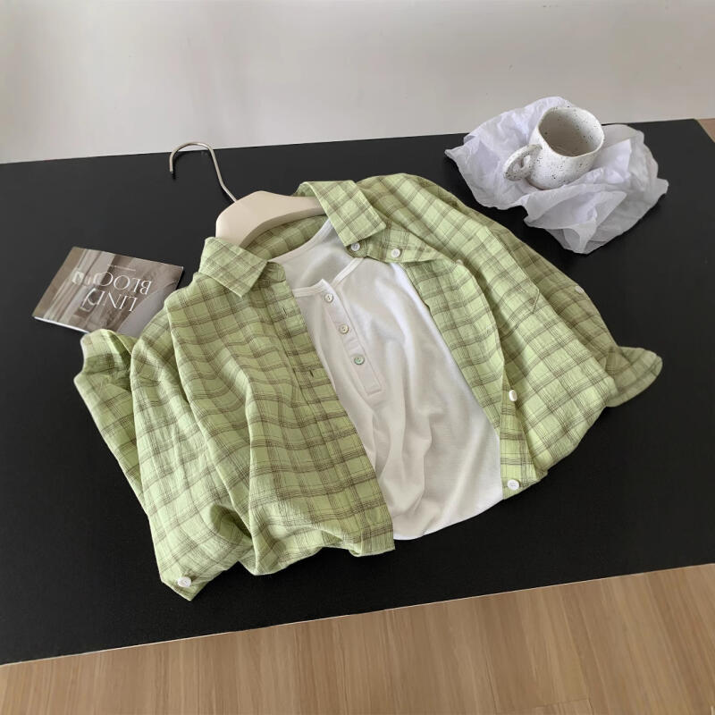 輕薄透氣復古顯白防曬襯衫