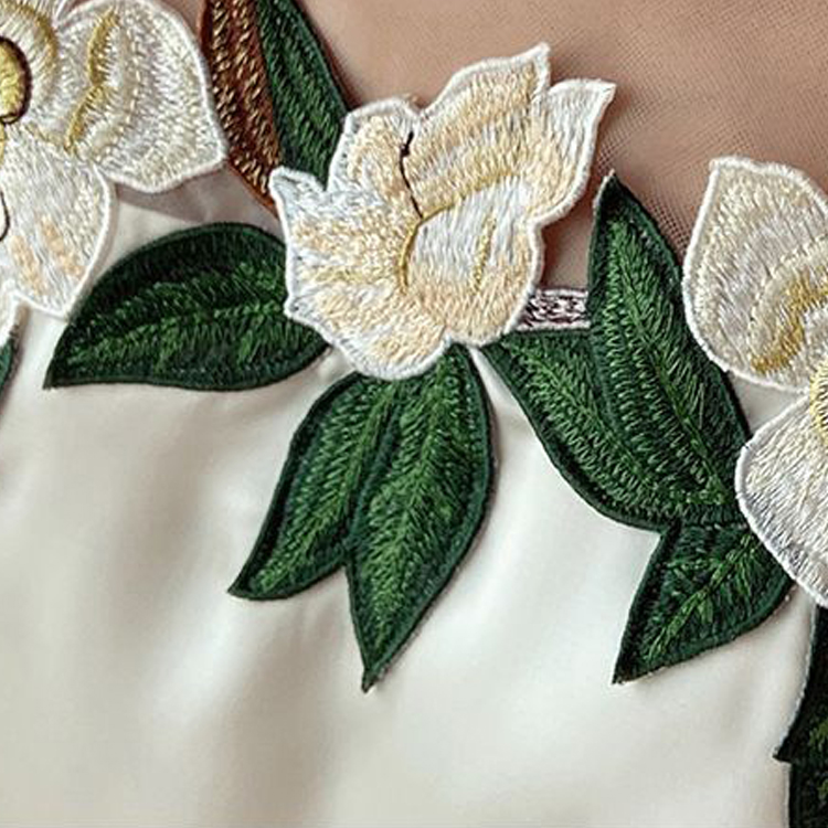 早春重工網紗緞面刺繡拼接襯衫