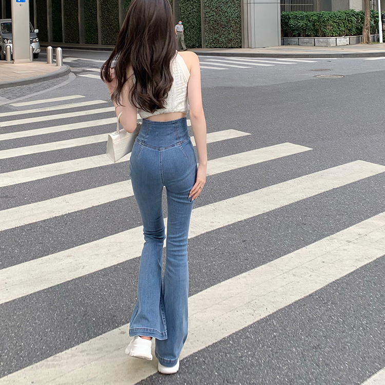 微喇叭彈力顯瘦牛仔褲