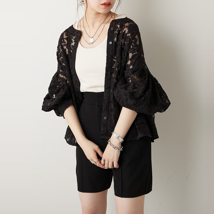 日系蕾絲燈籠袖襯衫上衣