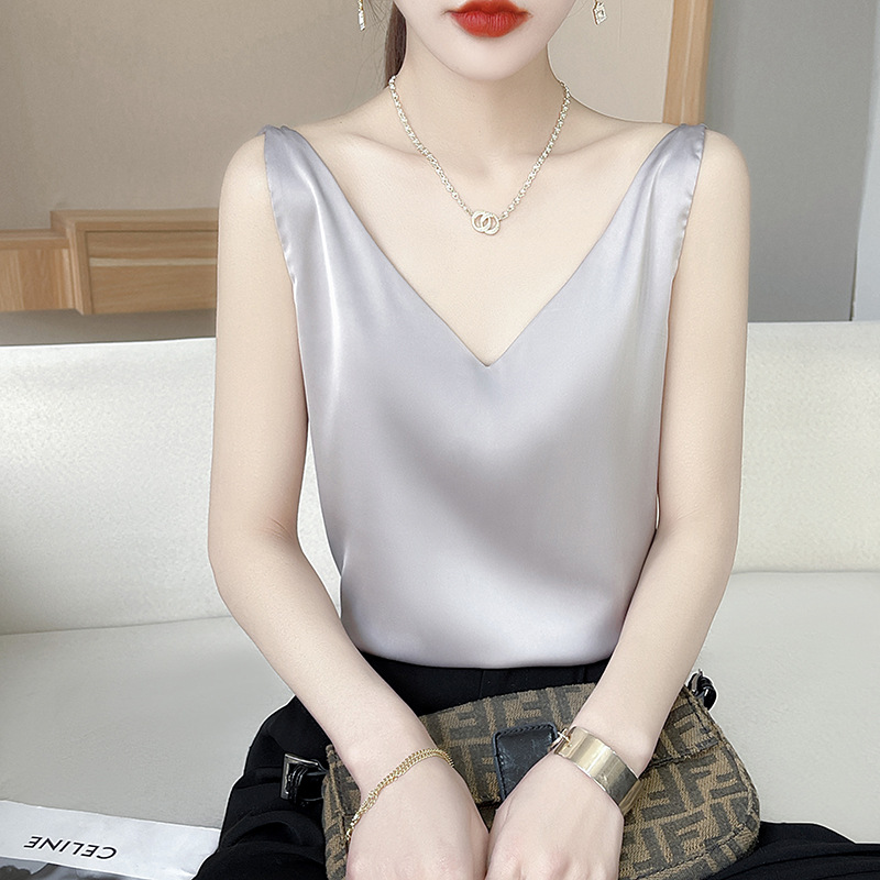 V領簡約緞面桑蠶絲氣質背心（10色）