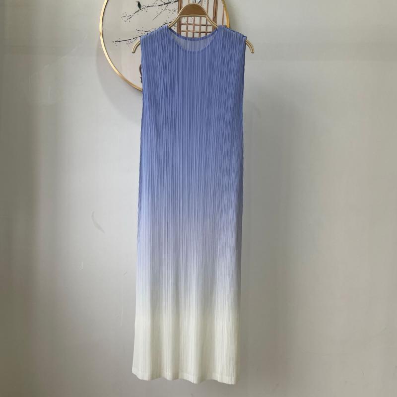 褶皺英倫風氣質印染修身連衣裙（8色）