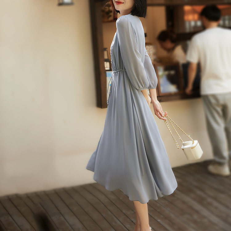 日韓刺繡飄逸桑蠶絲連衣裙（3色）