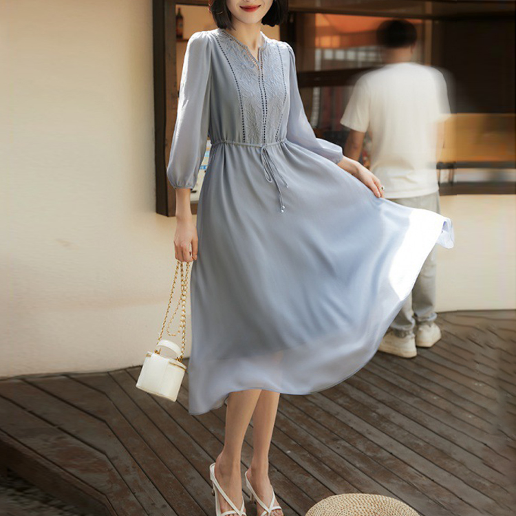 日韓刺繡飄逸桑蠶絲連衣裙（3色）