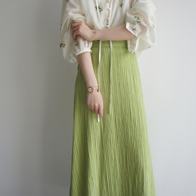 燈籠袖刺繡襯衫/草綠豎紋半裙（規格可選）