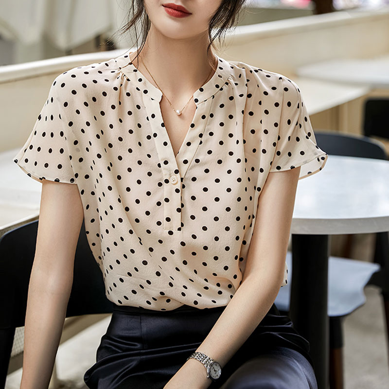 波點喇叭袖顯白氣質襯衫